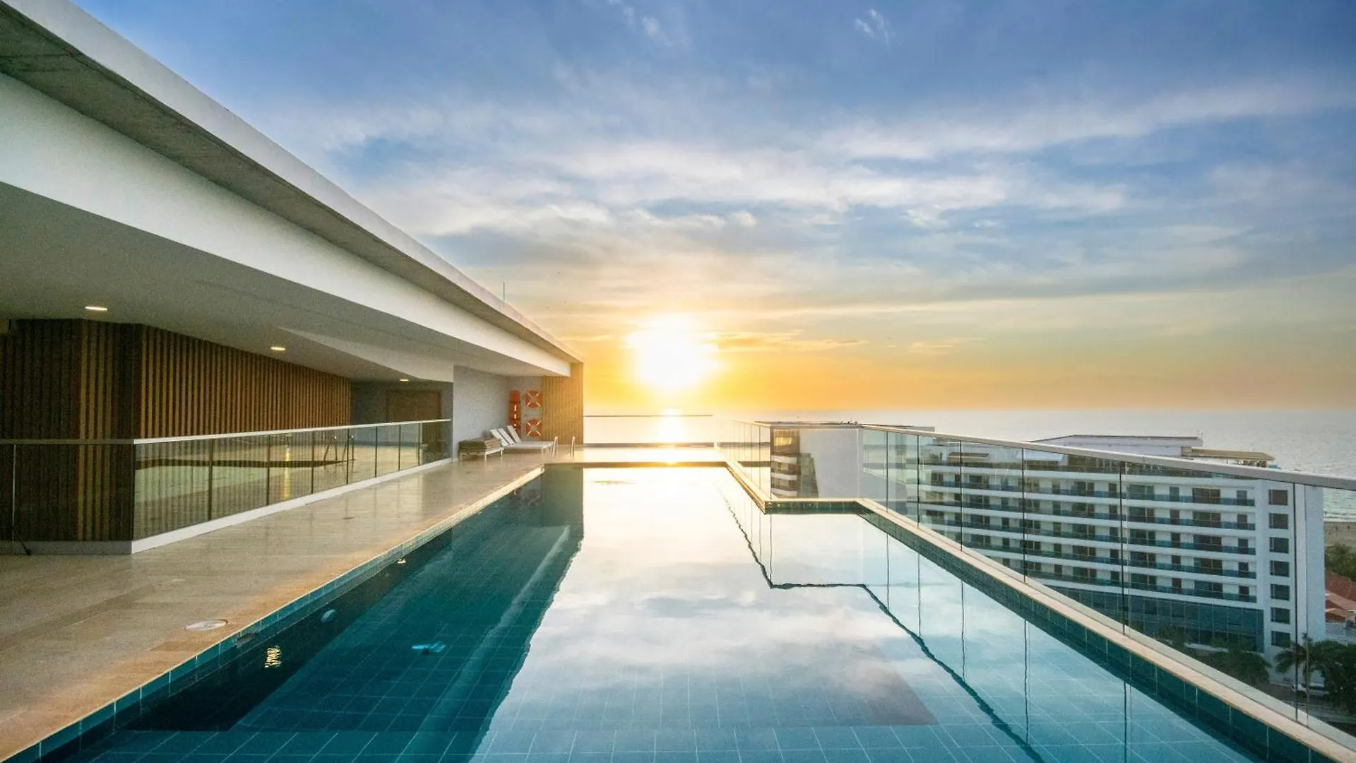 Exclusivo Apartamento En Cielo Mar-Playa Las Americas, Con Maravillosas Vistas Del Atardecer De Cartagena location