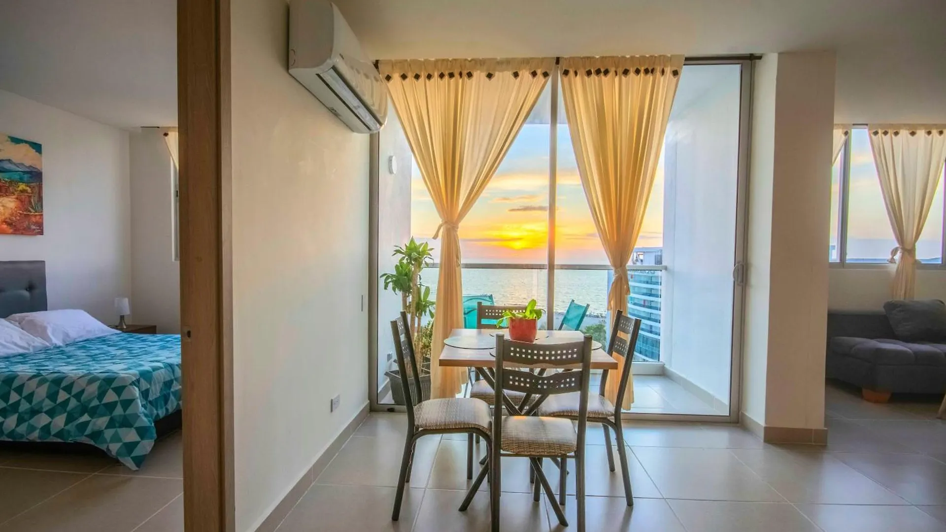 Exclusivo Apartamento En Cielo Mar-Playa Las Americas, Con Maravillosas Vistas Del Atardecer De Cartagena 0*,