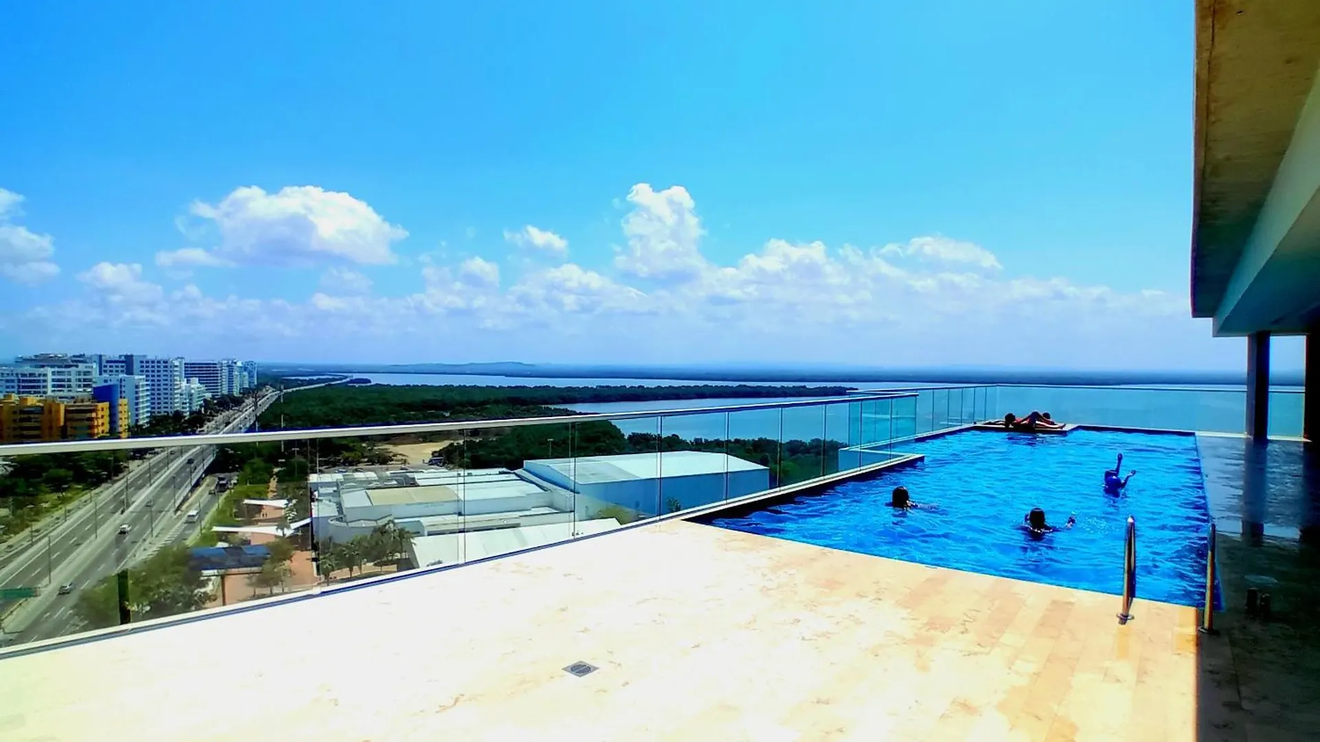Exclusivo Apartamento En Cielo Mar-Playa Las Americas, Con Maravillosas Vistas Del Atardecer De Cartagena